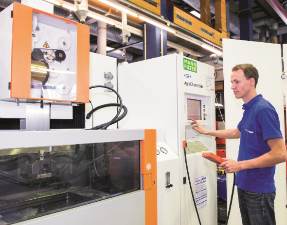 【兆恒機(jī)械】慢走絲實(shí)現(xiàn)高精度、高效率加工的前提