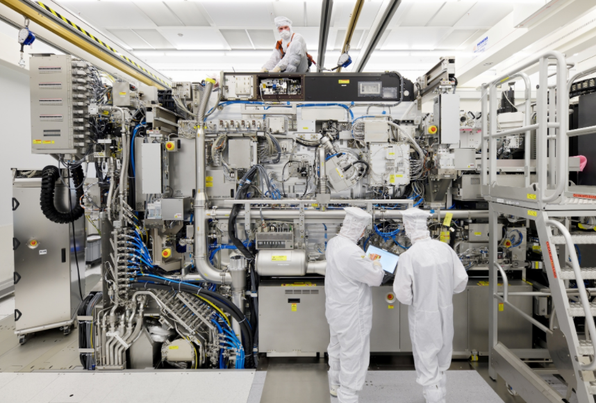 【兆恒機(jī)械】光刻機(jī)是干什么用的，工作原理是什么？